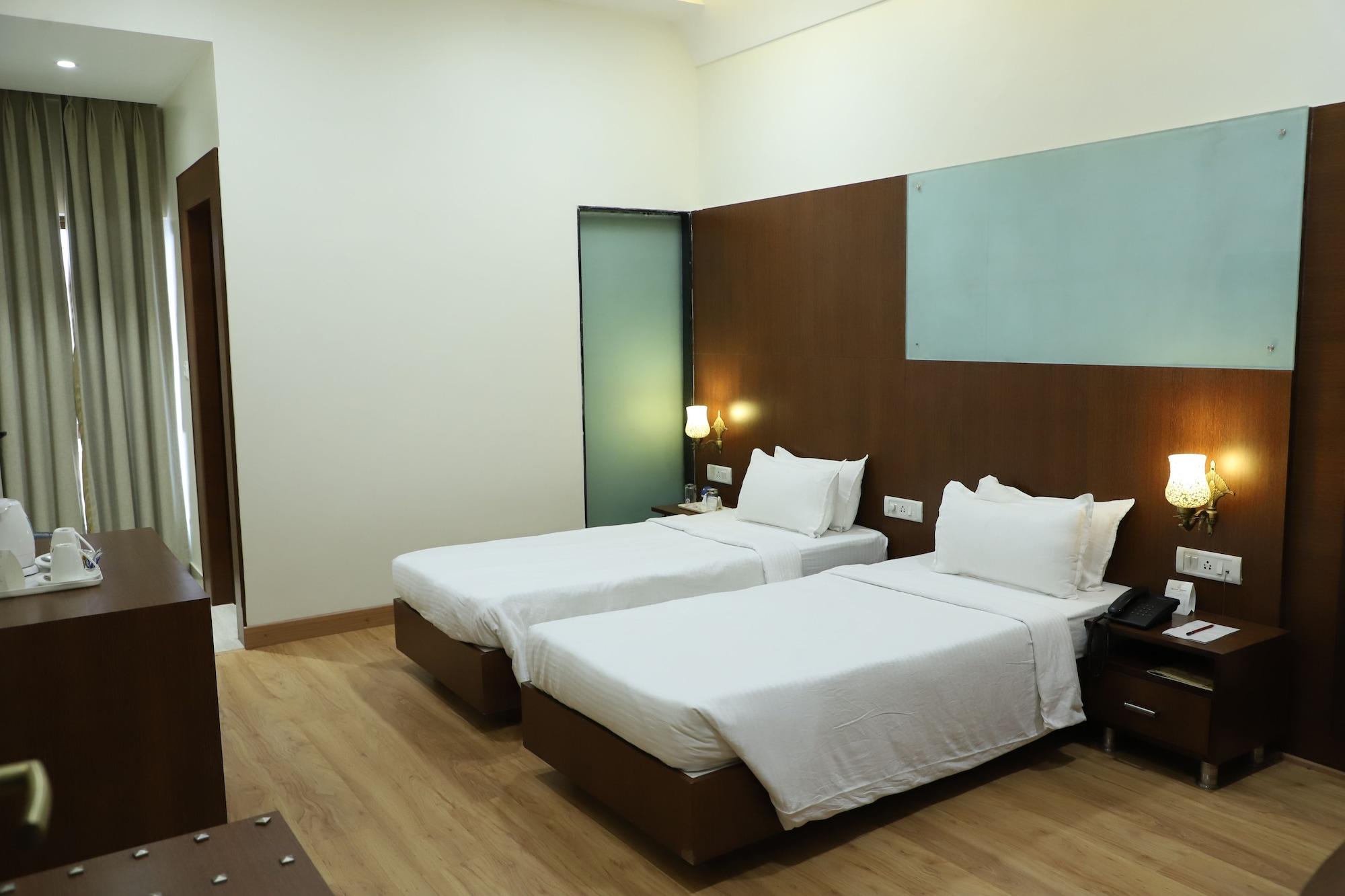 Grand Heritage Narmada Jacksons Jabalpur Eksteriør billede