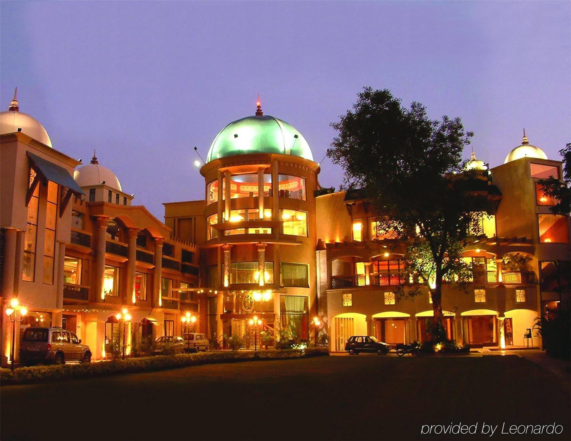 Grand Heritage Narmada Jacksons Jabalpur Eksteriør billede